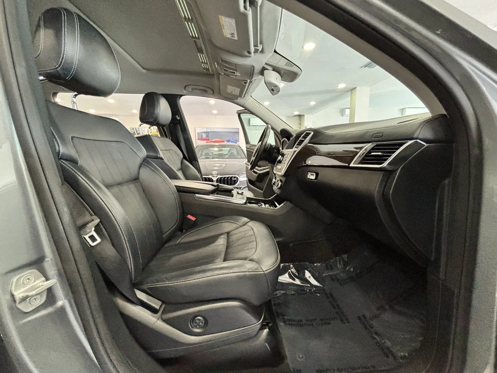 Used 2014 Mercedes-Benz GL 450 4MATIC image 18