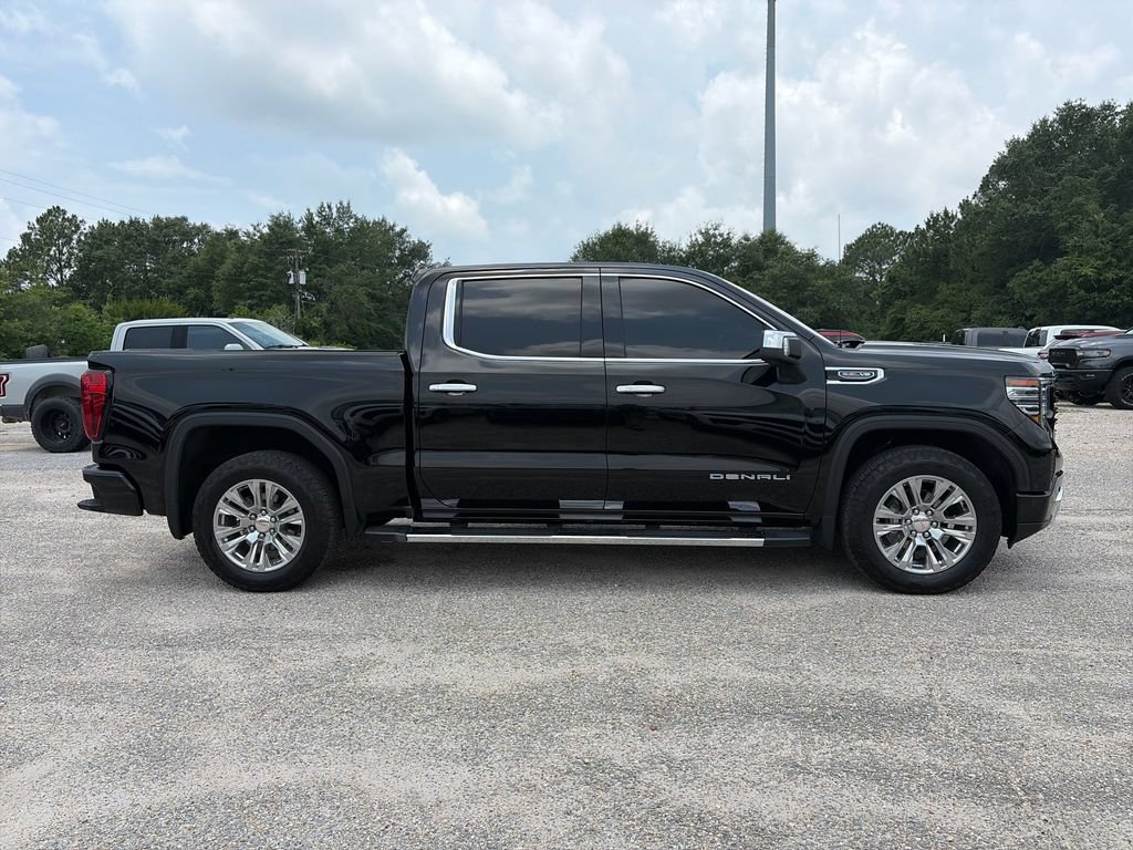 Used 2024 GMC Sierra 1500 Denali w/ Technology Package AWD/4WD image 7
