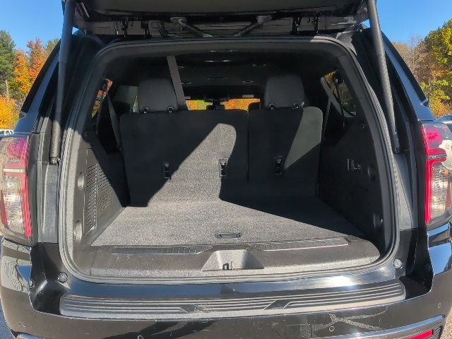 Used 2022 Chevrolet Suburban RST image 39