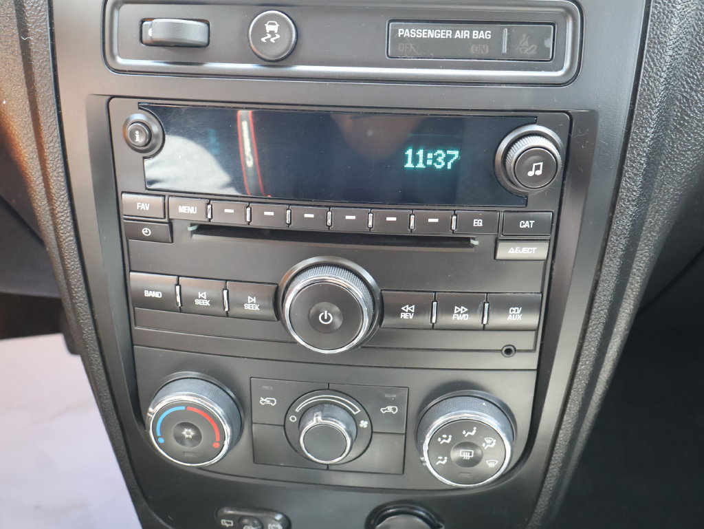 Used 2009 Chevrolet HHR LS FWD image 17