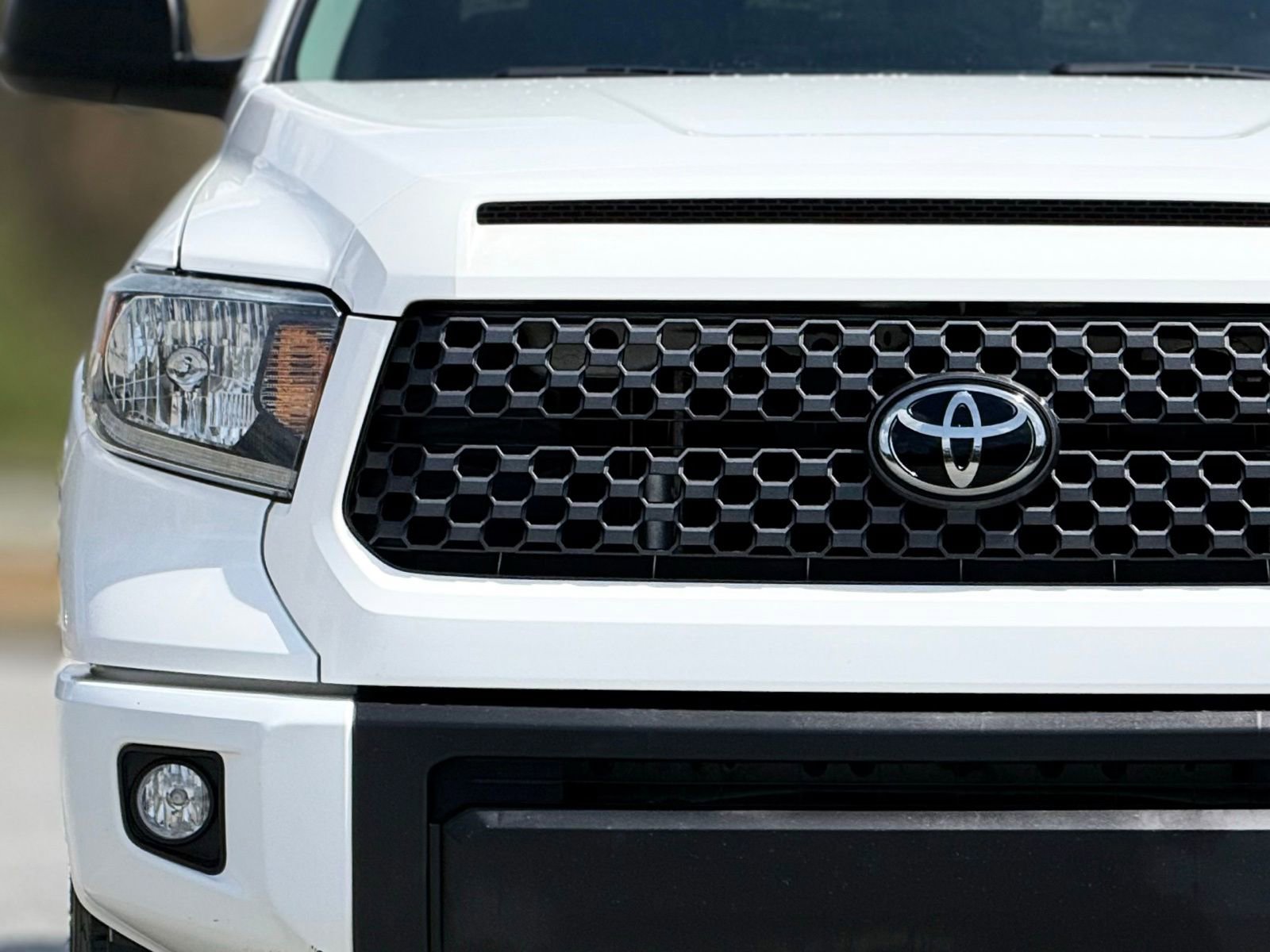 Used 2021 Toyota Tundra SR5 w/ SX Package AWD/4WD image 14