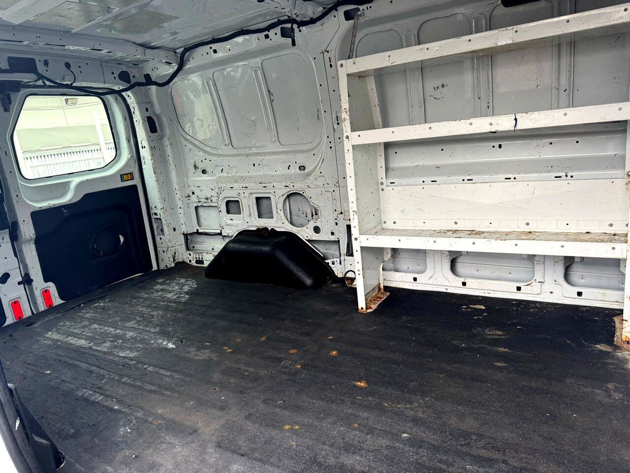 Used 2018 Ford Transit 250 130 Low Roof image 19