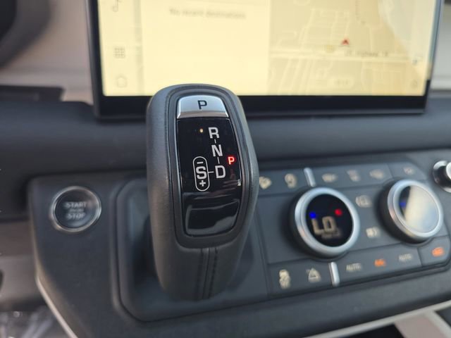 Used 2025 Land Rover Defender 110 S AWD/4WD image 18