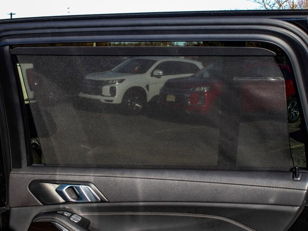 Used 2021 BMW X7 xDrive40i image 14