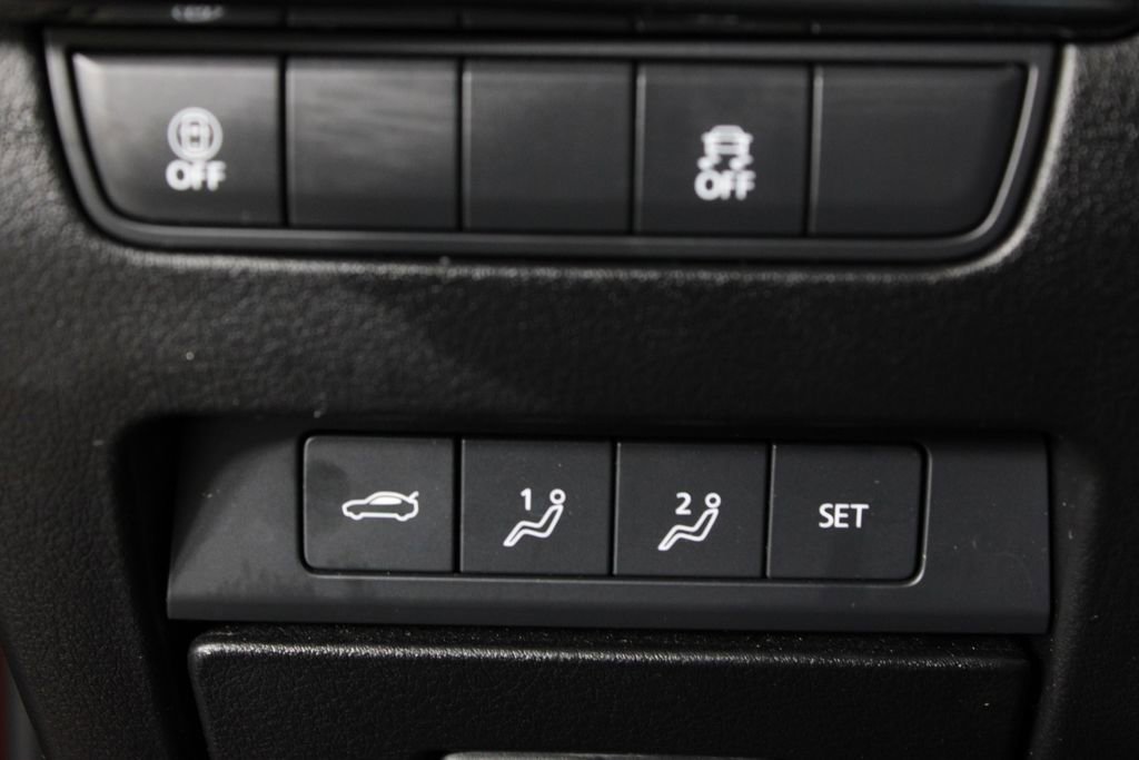 Used 2021 MAZDA MAZDA3 s image 22