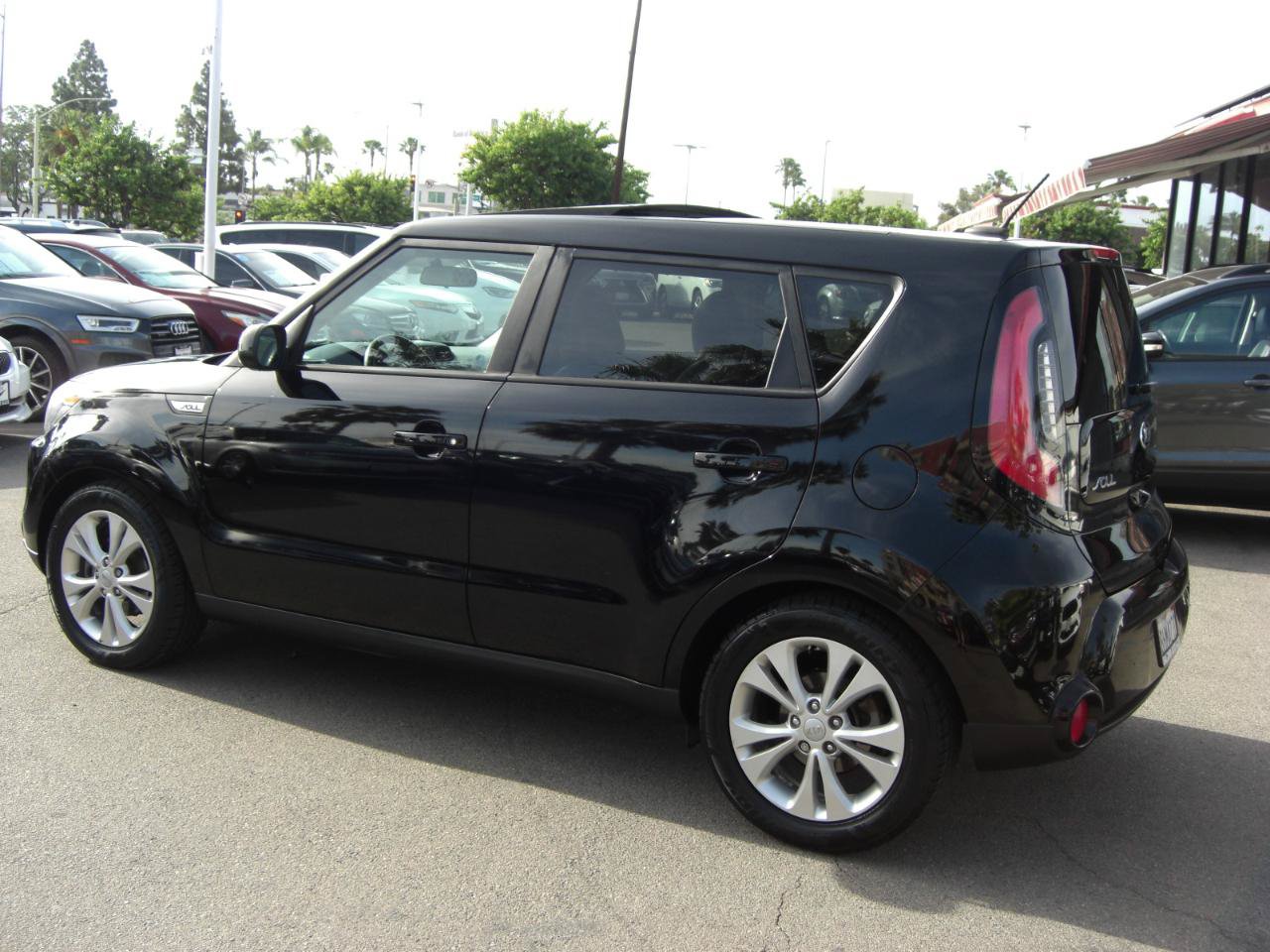 Used 2016 Kia Soul + w/ Primo Package FWD image 13