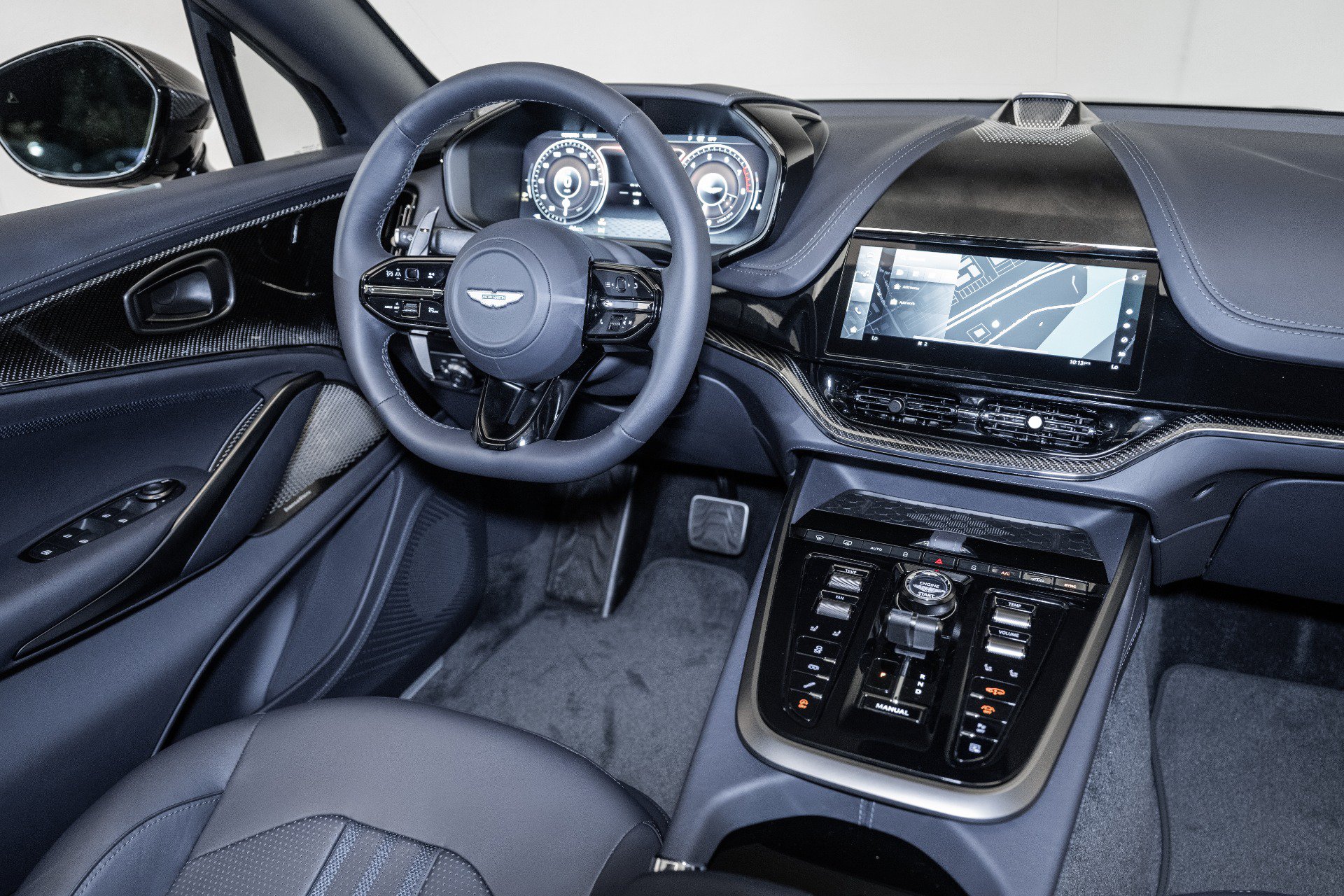 New 2025 Aston Martin DBX 707 AWD/4WD image 23