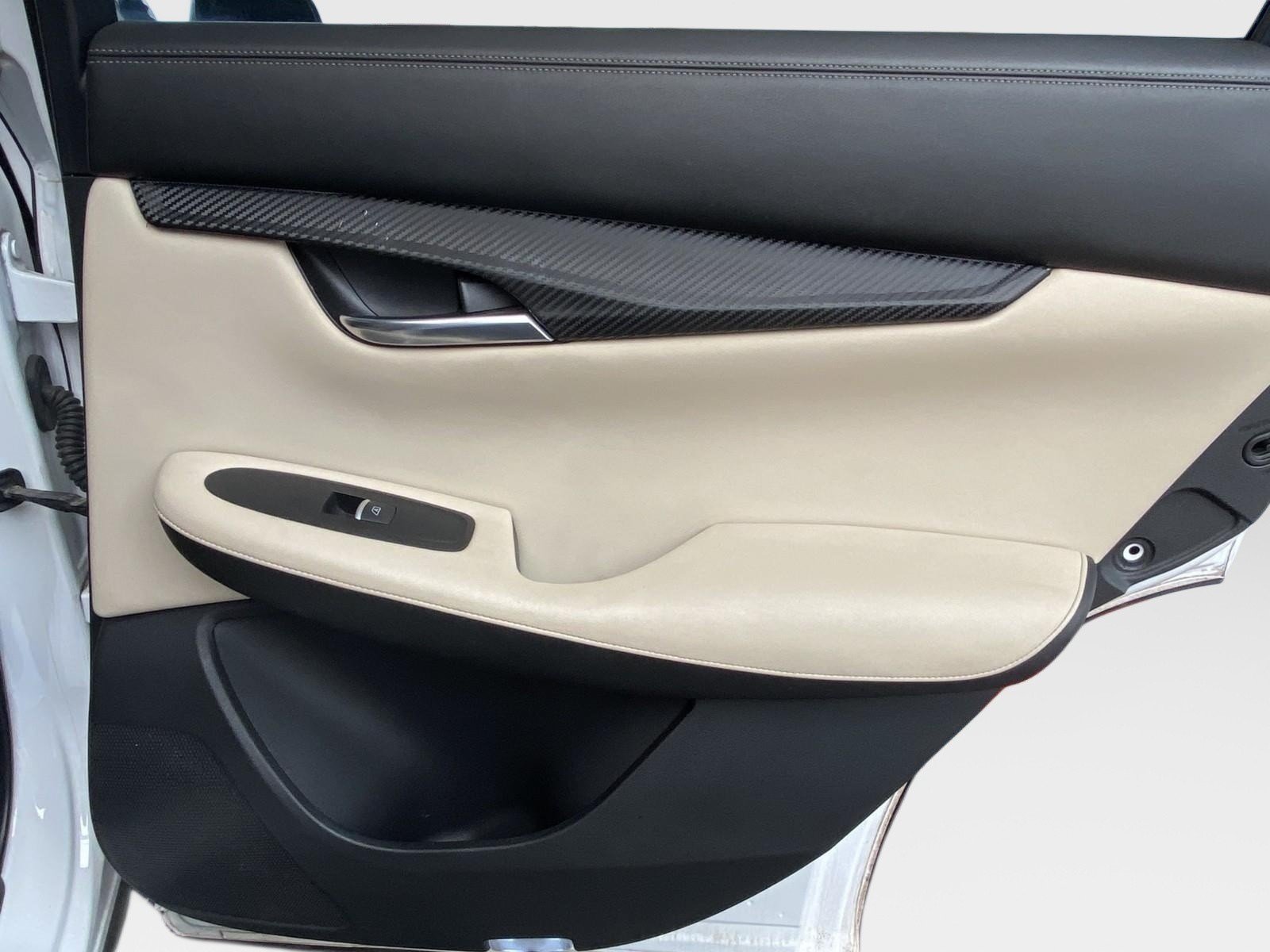 Used 2019 INFINITI QX50 Luxe AWD/4WD image 10