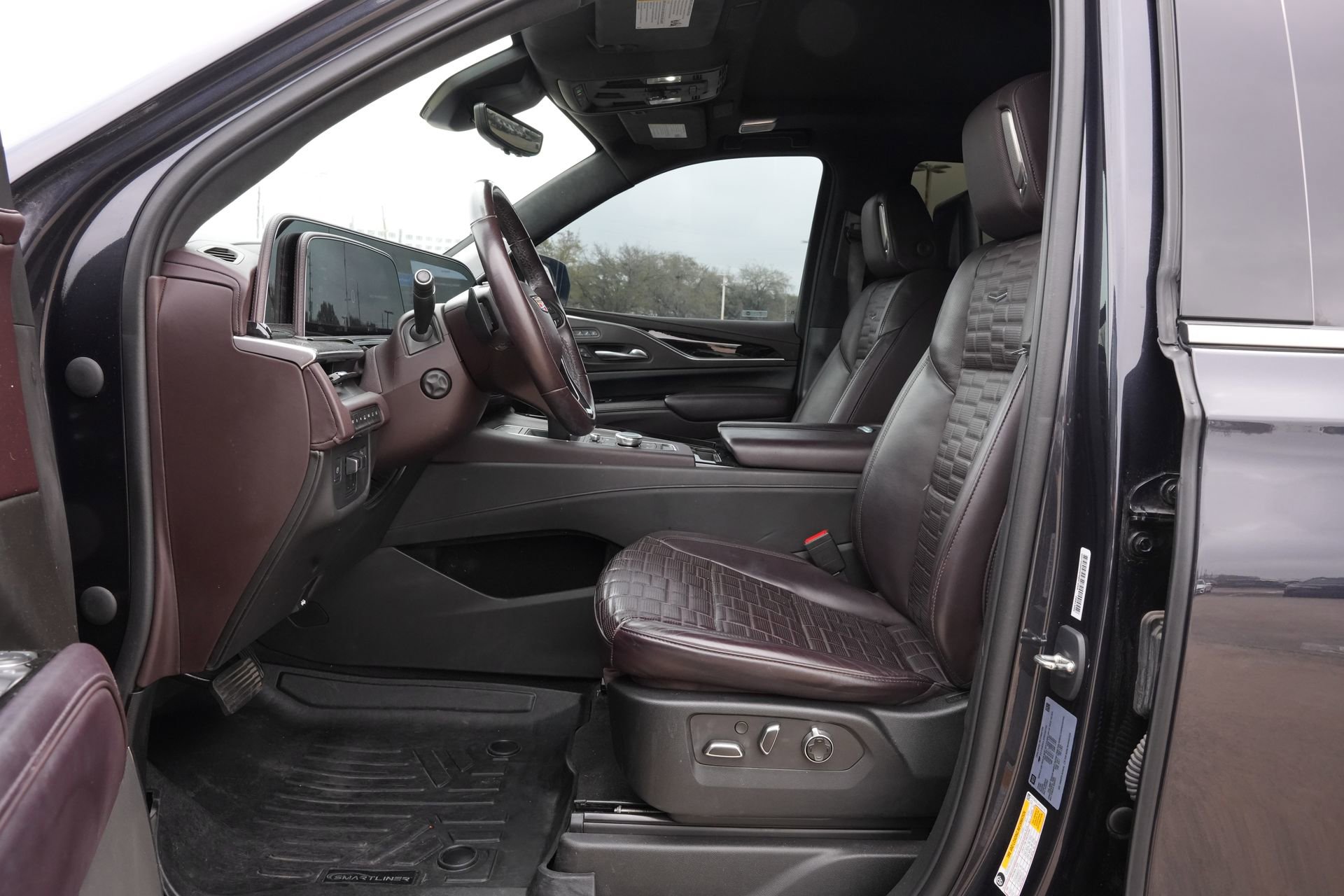 Certified 2023 Cadillac Escalade Premium Luxury Platinum image 19