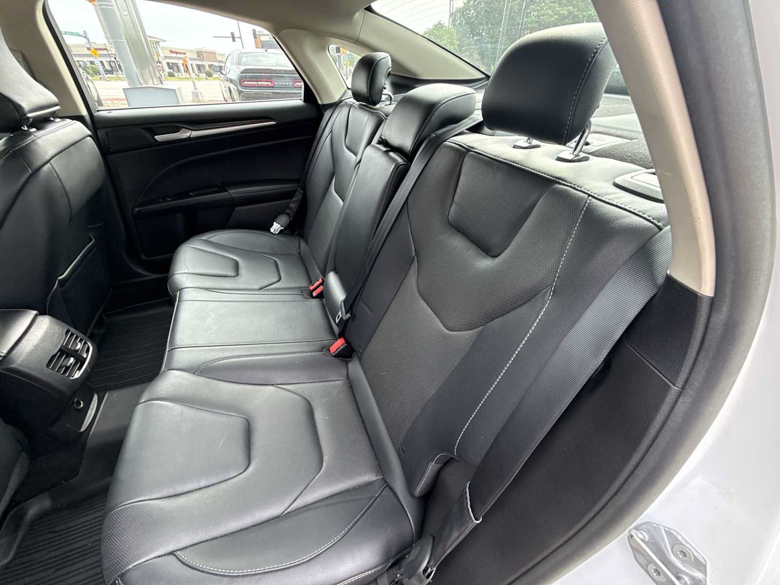 Used 2019 Ford Fusion Energi Titanium FWD image 23