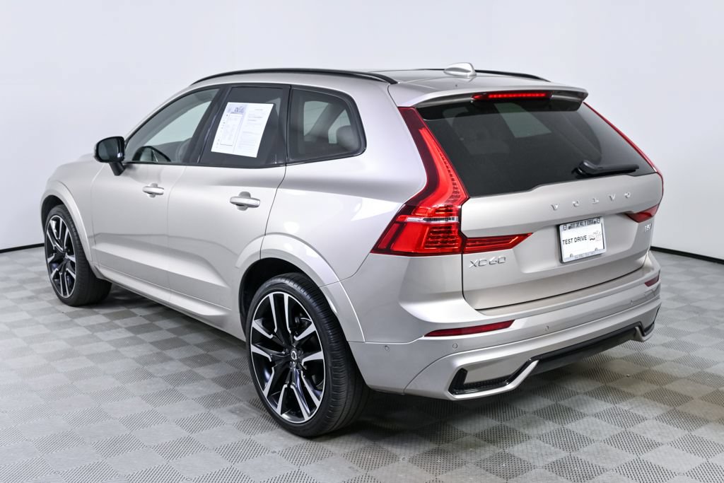 Certified 2024 Volvo XC60 B5 Ultimate AWD/4WD image 4