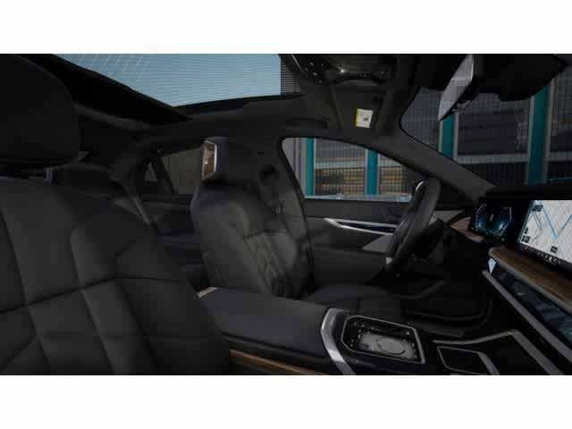 New 2026 BMW i7 eDrive50 w/ Executive Package RWD image 9