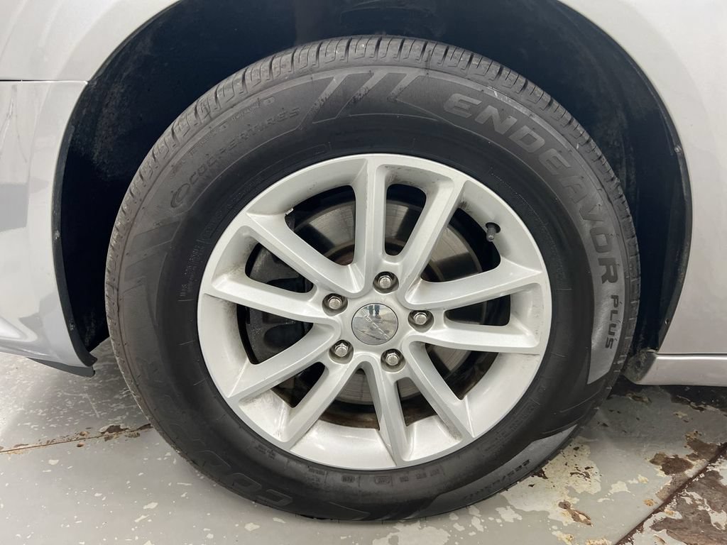 Used 2019 Dodge Grand Caravan SXT FWD image 27