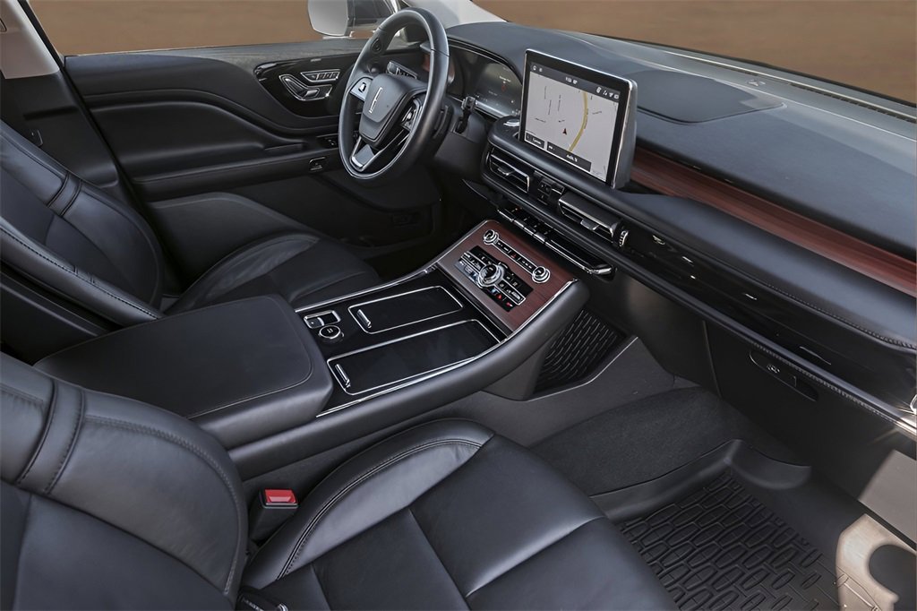 Used 2023 Lincoln Aviator Grand Touring w/ Elements Package Plus image 30