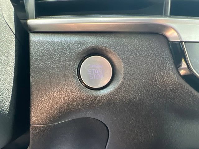 Certified 2024 Kia Sorento S w/ Panoramic Sunroof Package FWD image 18