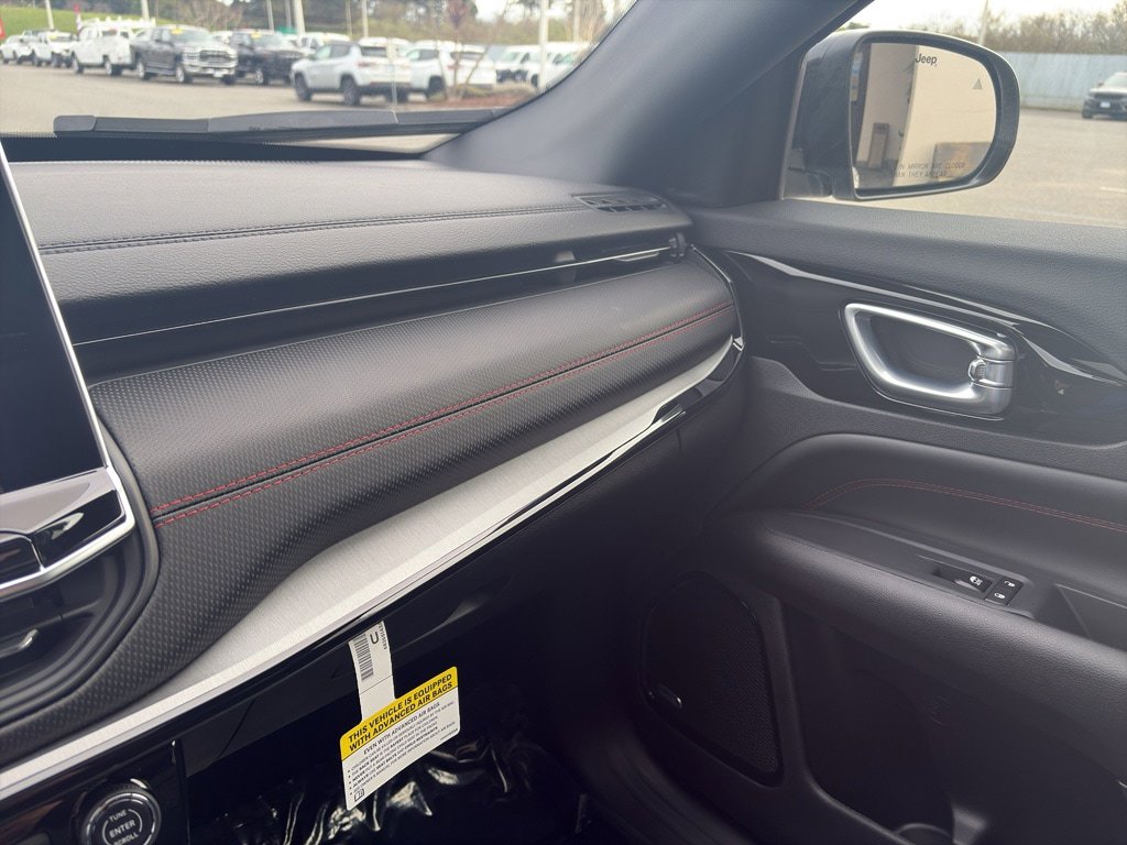 New 2026 Jeep Compass Trailhawk w/ Sun, Sound & Navigation Group image 16