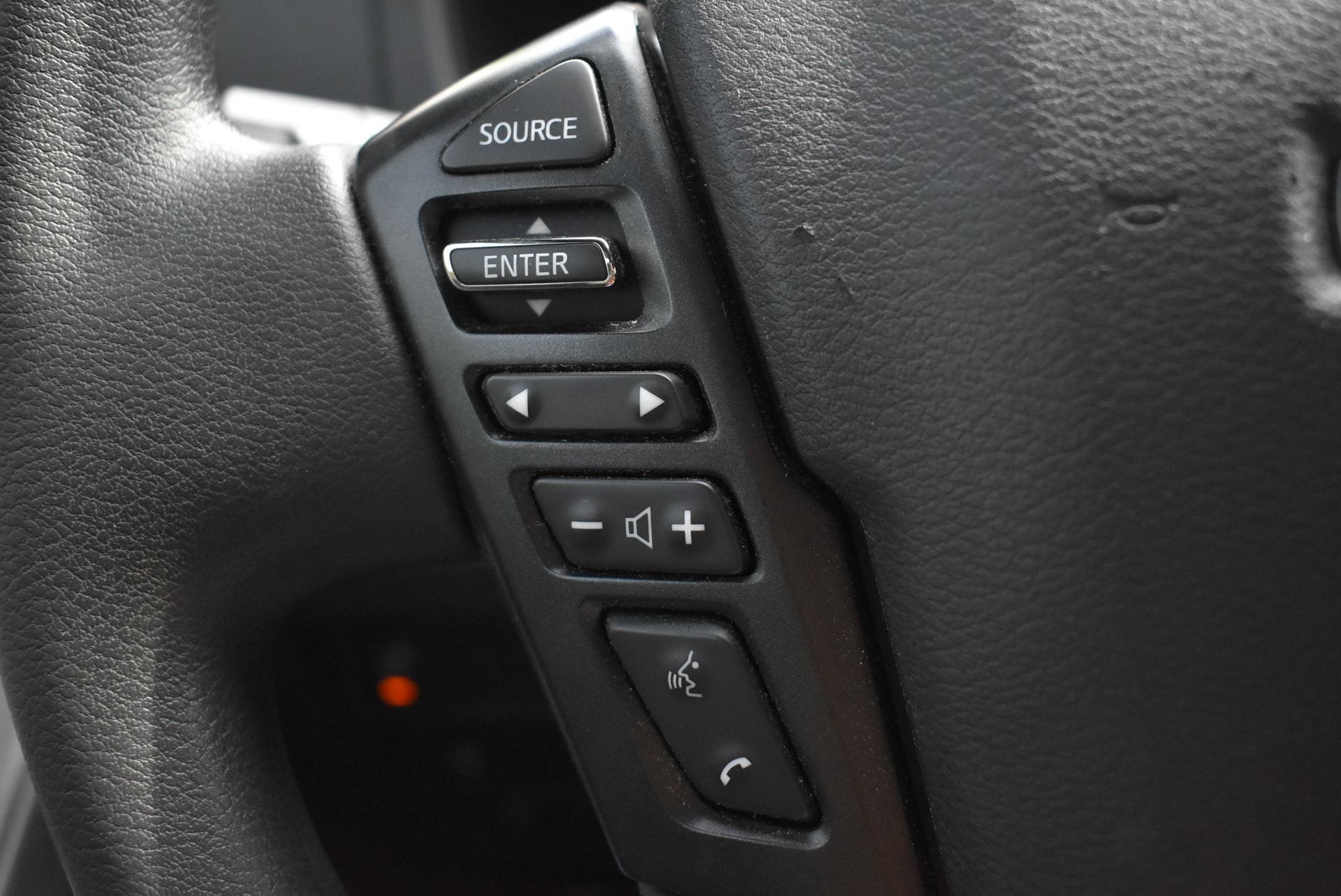 Used 2022 Nissan Frontier S w/ Technology Package RWD image 18