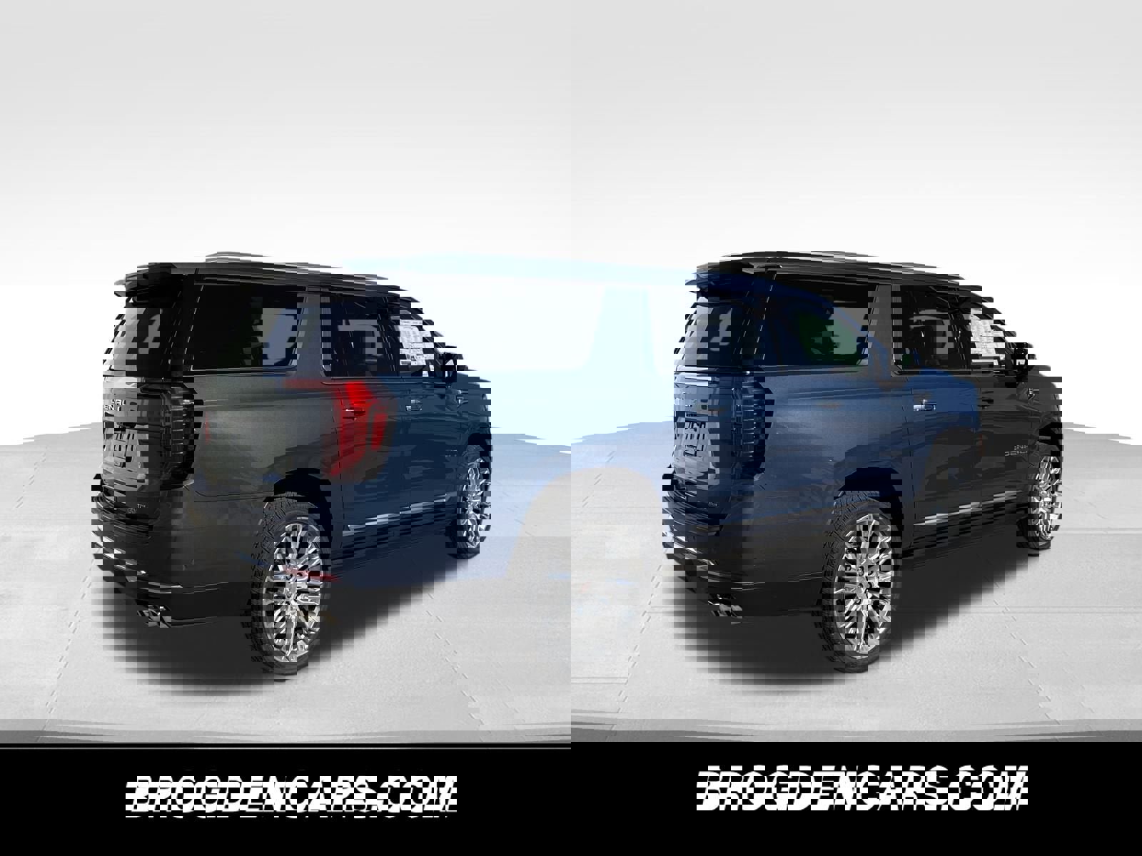 New 2026 GMC Yukon XL Denali image 3