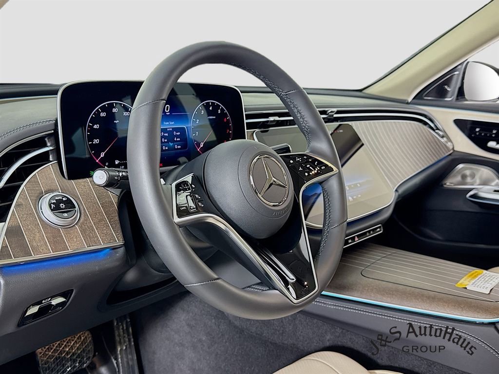 Used 2024 Mercedes-Benz E 450 4MATIC All-Terrain Wagon w/ Digital Light Package image 9