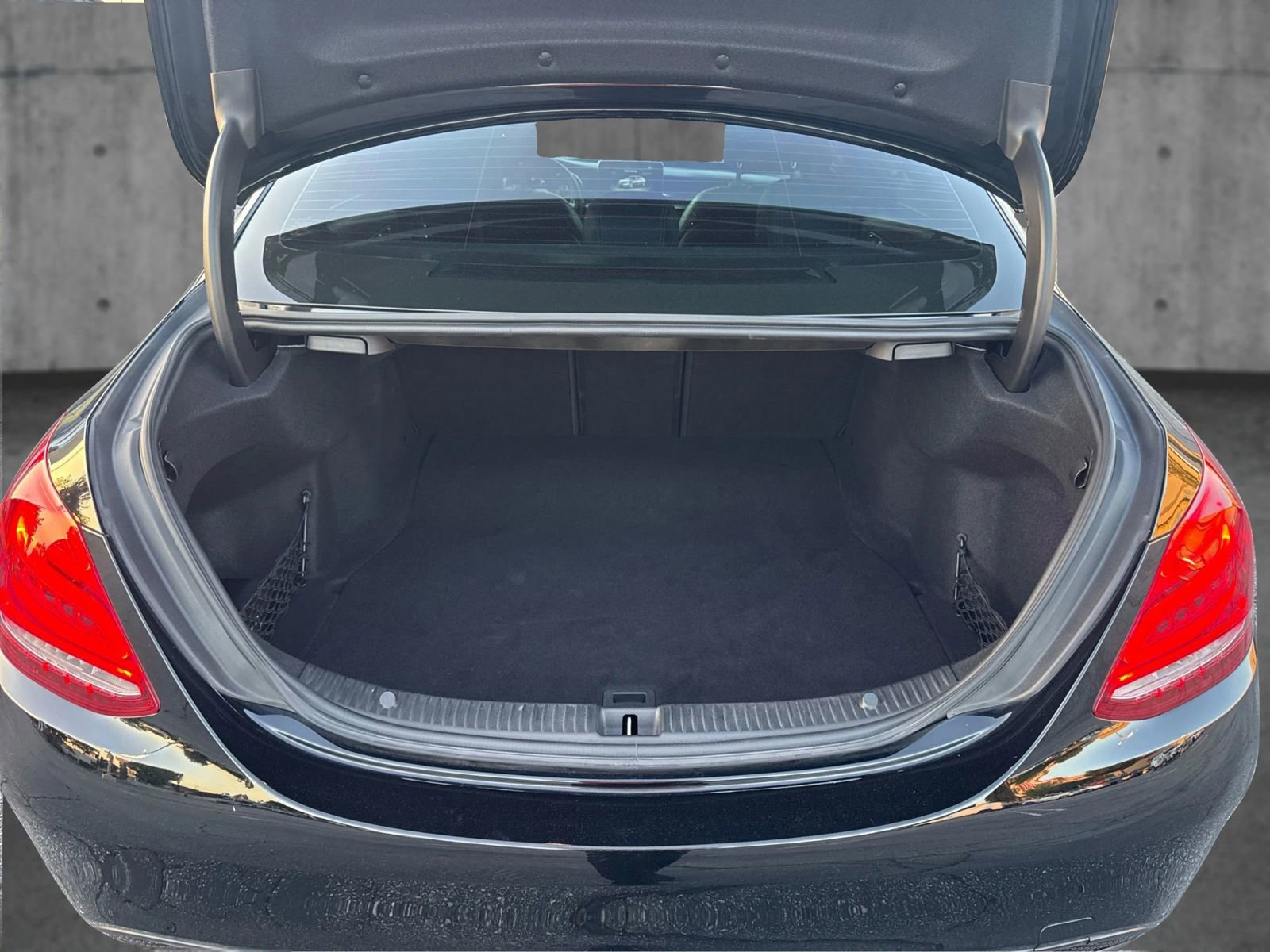 Used 2015 Mercedes-Benz C 400 4MATIC image 13