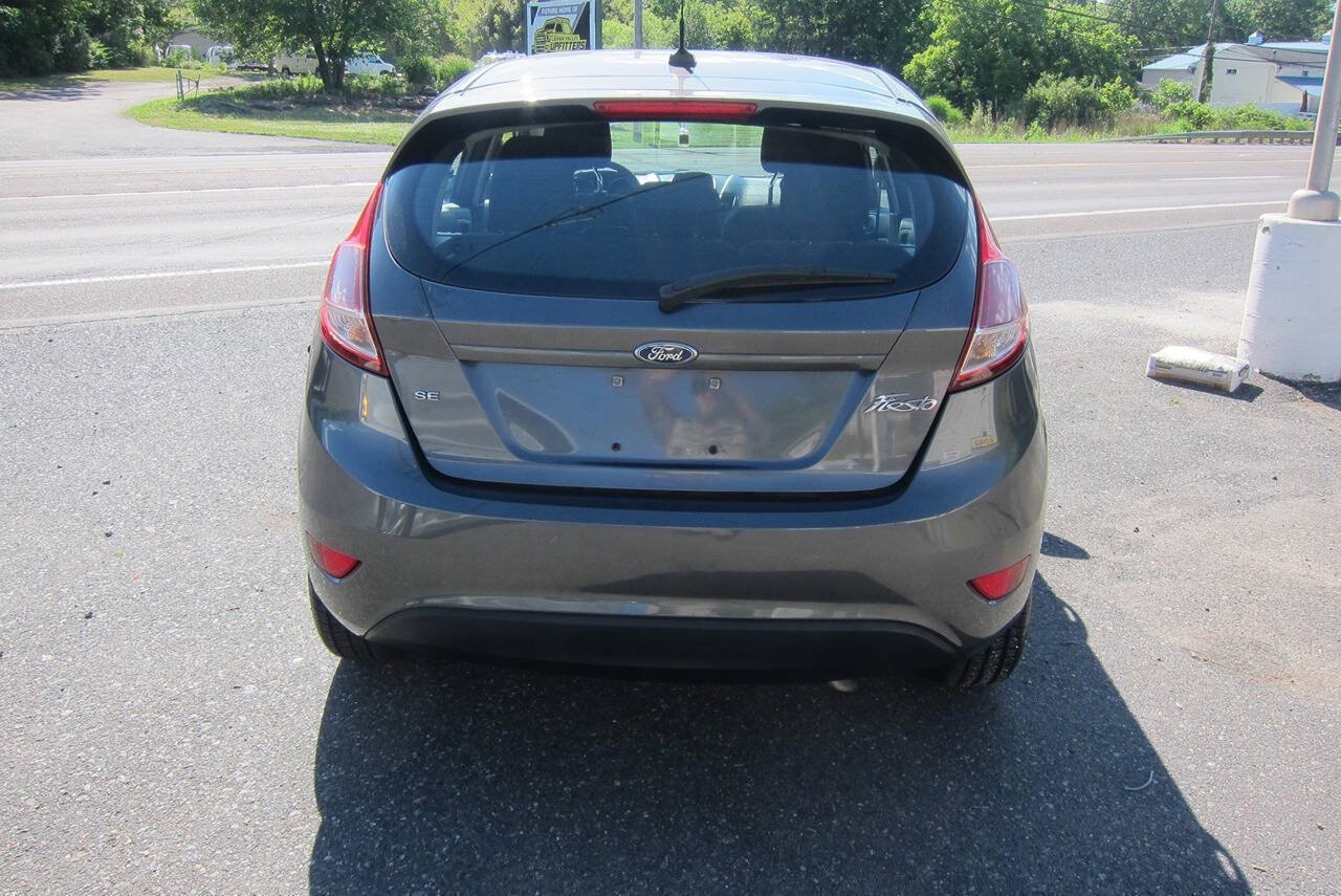 Used 2017 Ford Fiesta SE FWD image 4