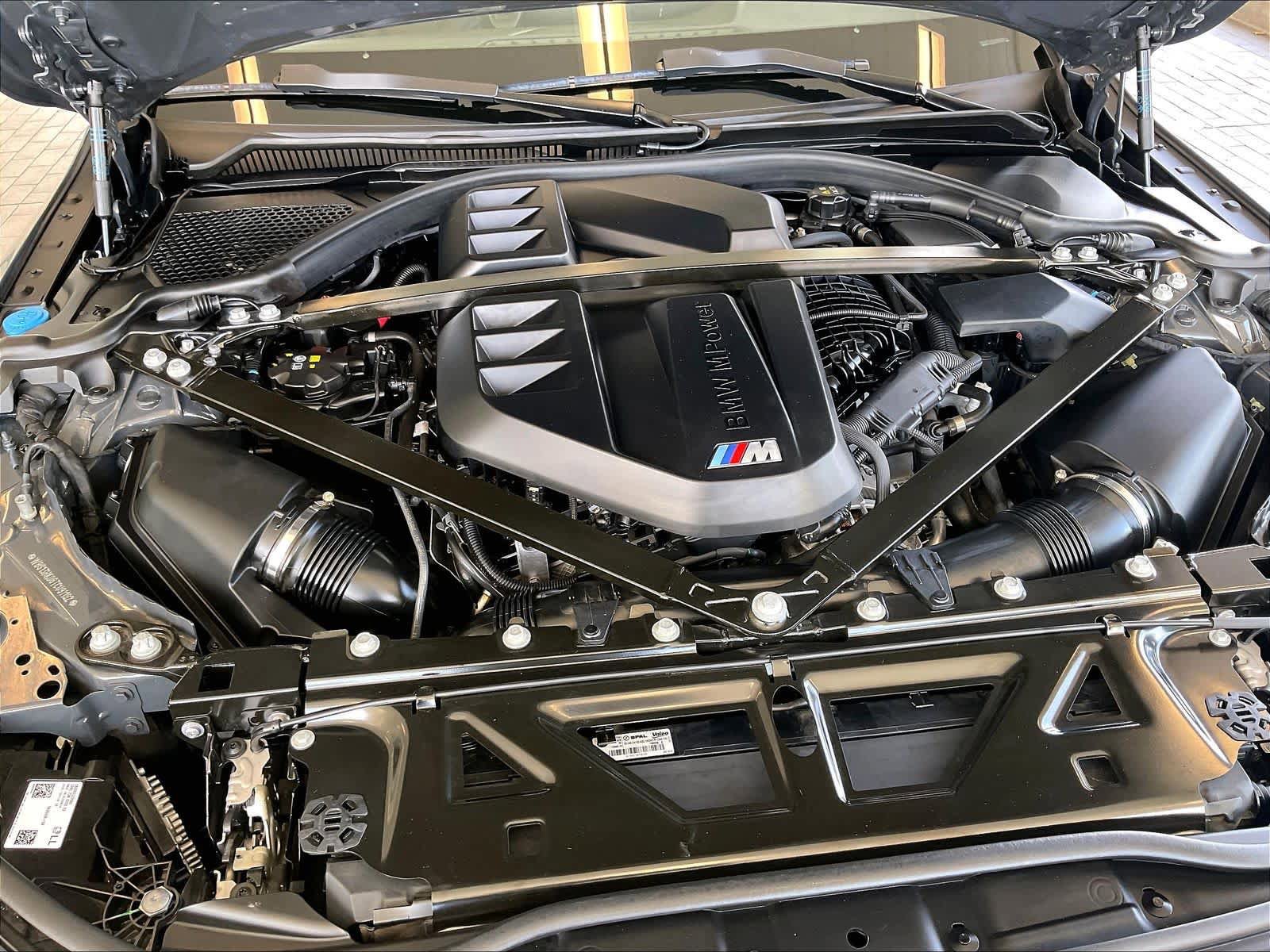Used 2026 BMW M4 Coupe RWD image 33