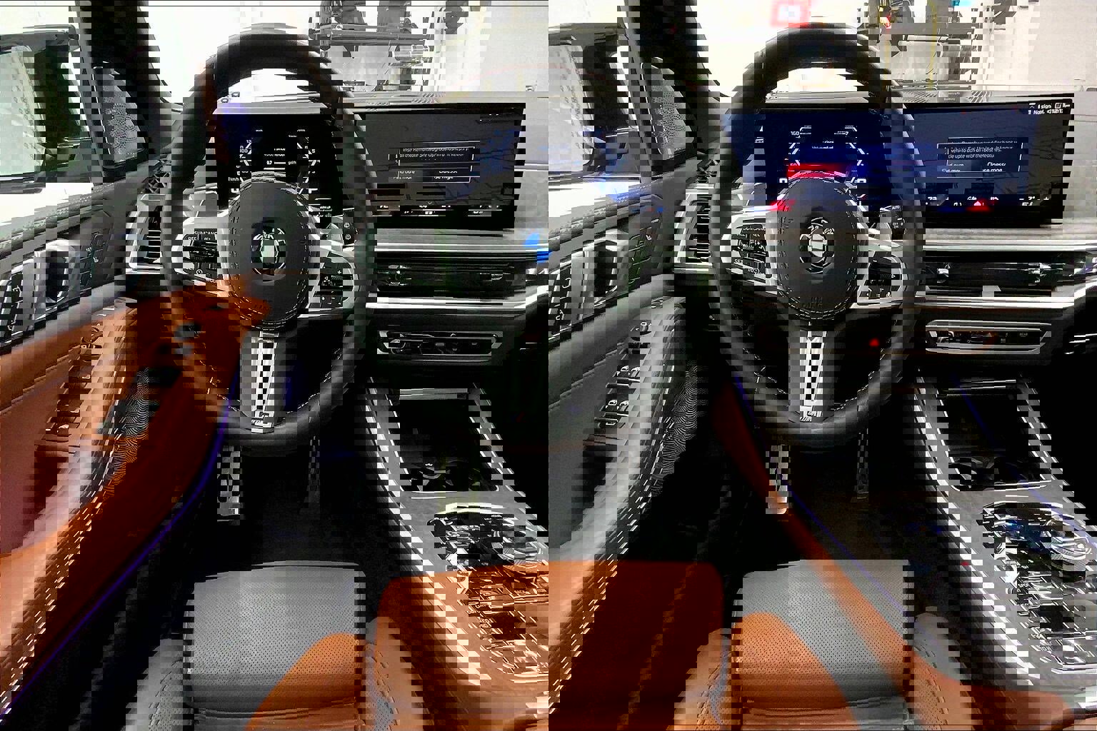 Used 2025 BMW X5 M60i w/ Executive Package image 4