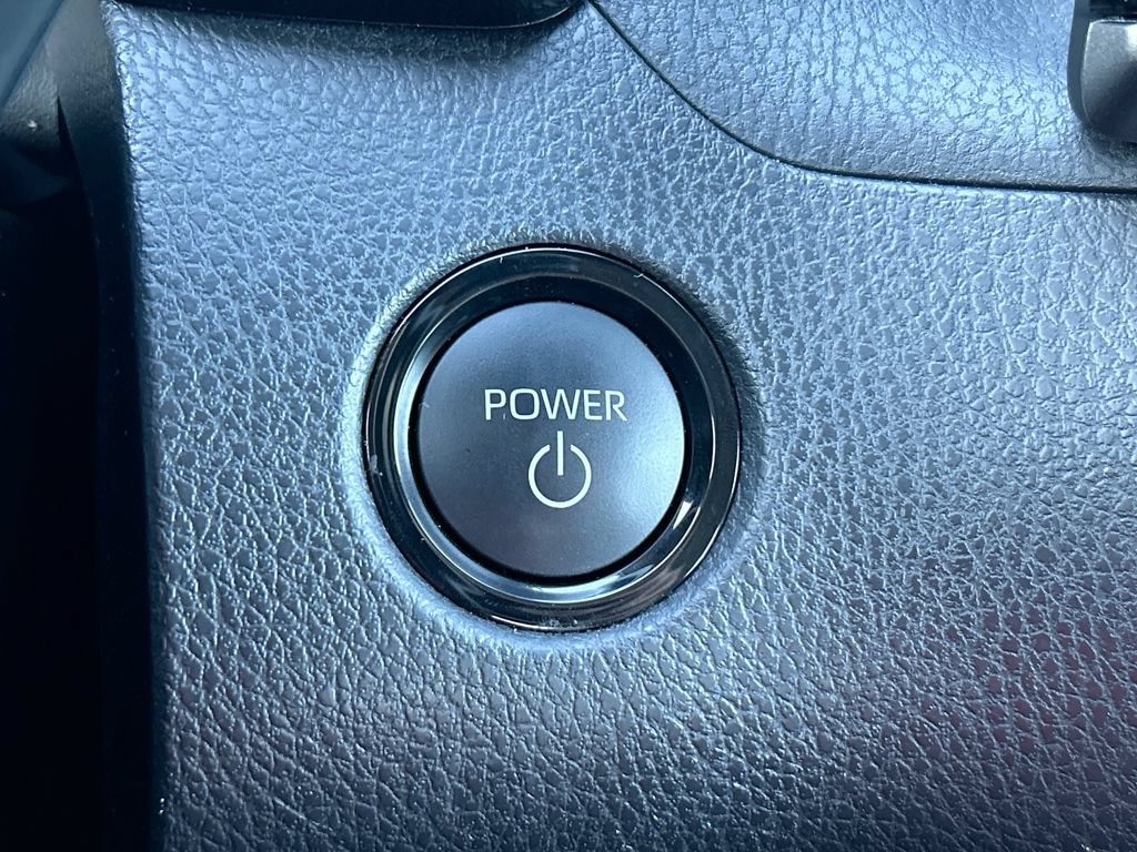 Used 2025 Toyota Camry LE w/ Convenience Package FWD image 19