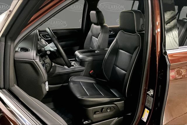 Used 2023 GMC Yukon XL SLT w/ SLT Luxury Package AWD/4WD image 13