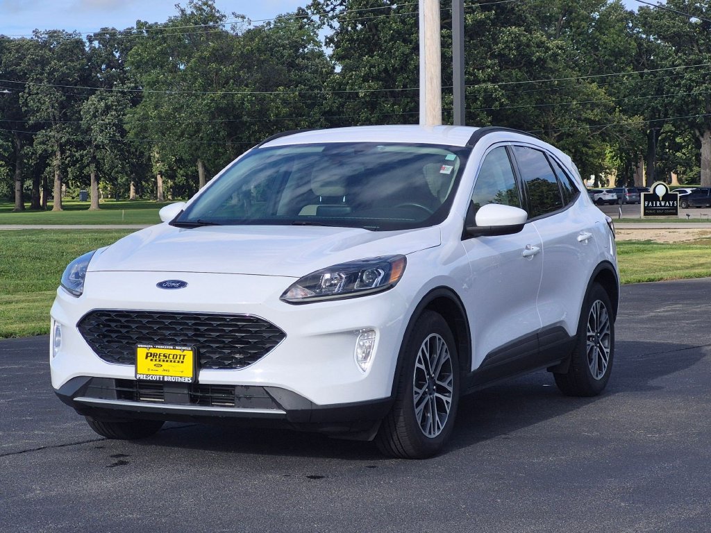 Used 2020 Ford Escape SEL FWD image 3