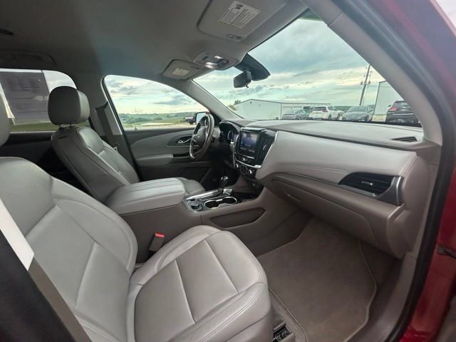 Used 2020 Chevrolet Traverse Premier FWD image 9