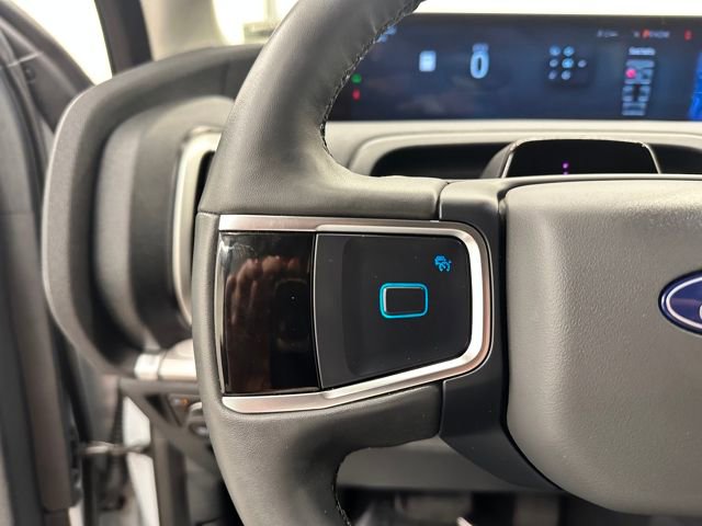 Certified 2025 Ford Expedition Active image 31