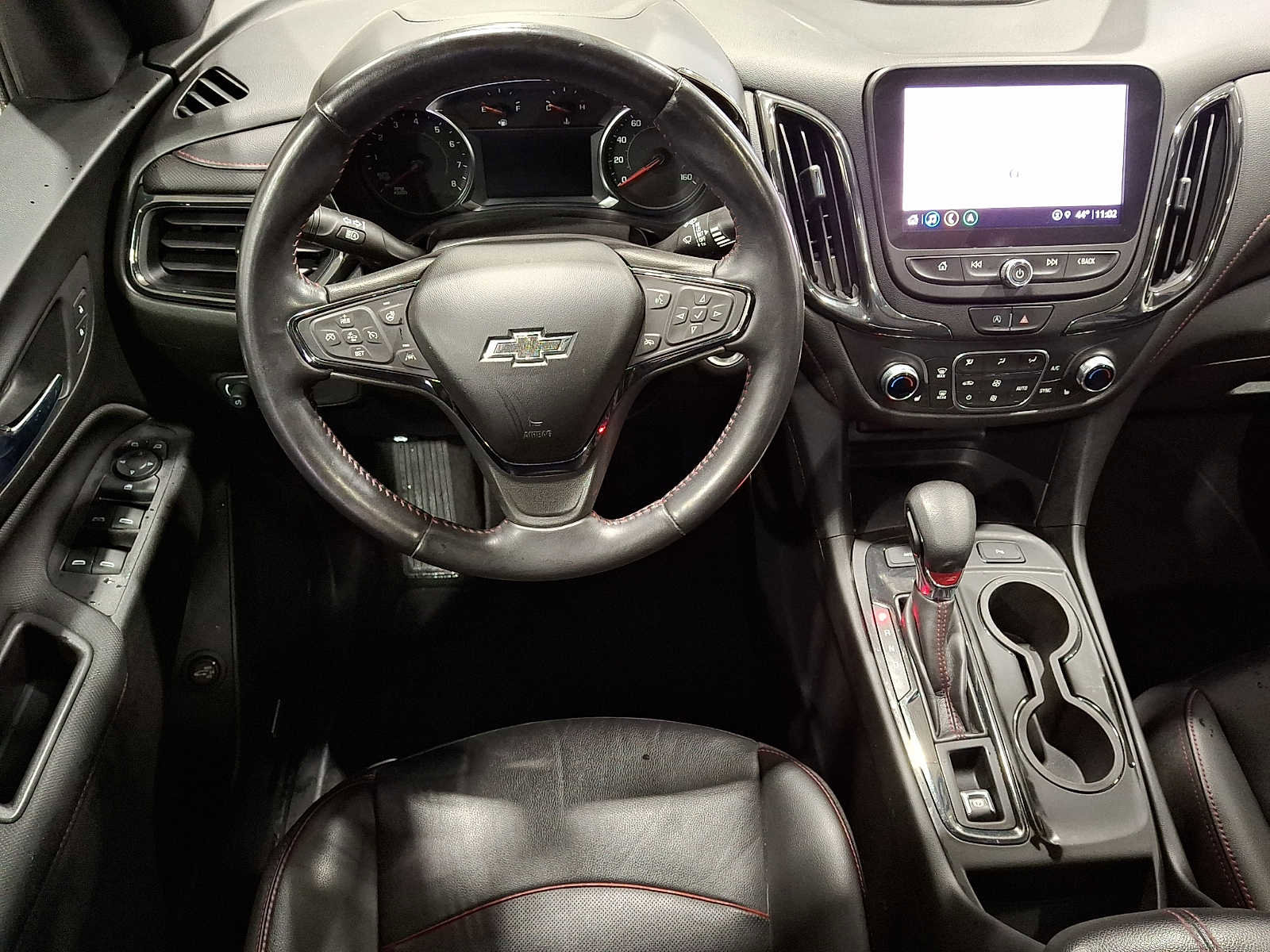 Used 2022 Chevrolet Equinox RS w/ RS Leather Package image 11