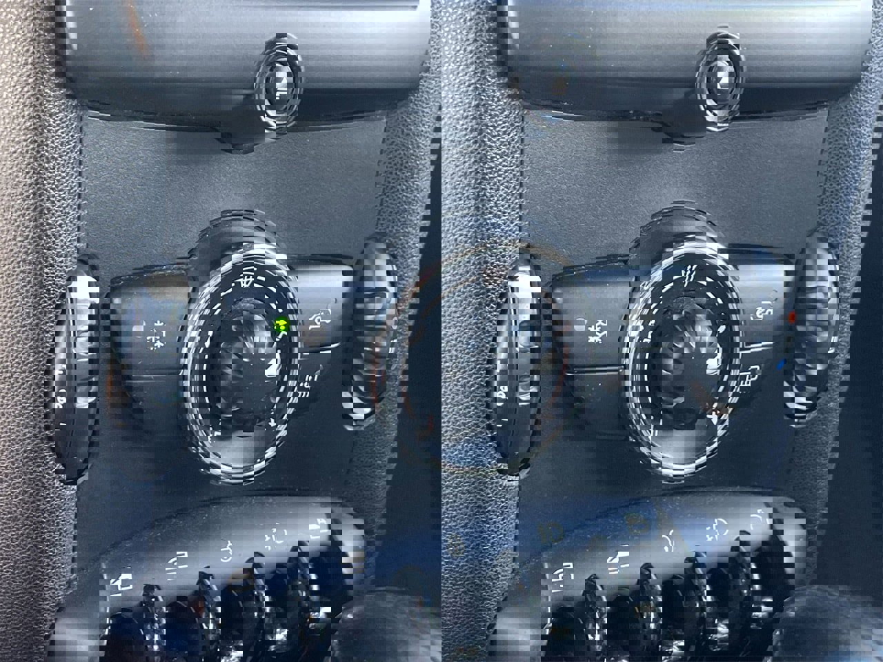 Used 2011 MINI Cooper S image 25