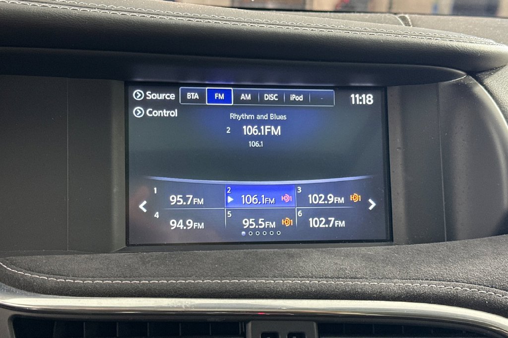 Used 2017 INFINITI QX30 Sport FWD image 22