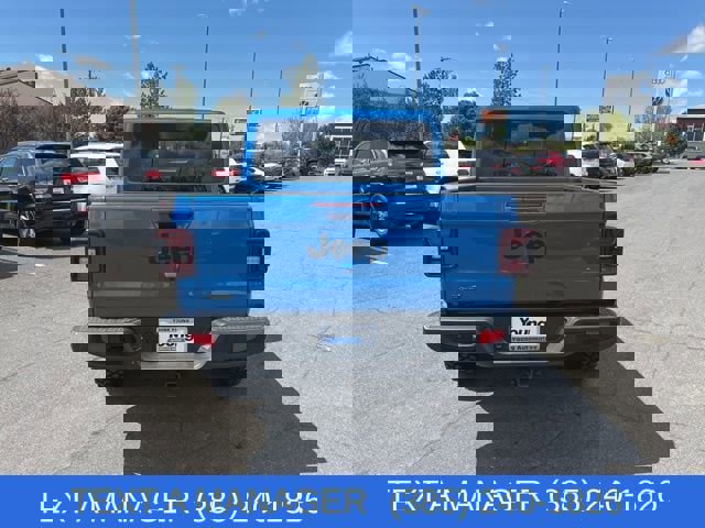 Used 2023 Jeep Gladiator Overland image 4