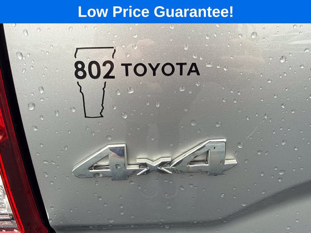 Used 2018 Toyota Tacoma SR5 AWD/4WD image 18