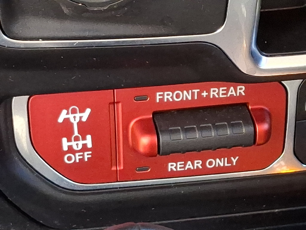 Used 2021 Jeep Wrangler Unlimited Rubicon w/ Dual Top Group AWD/4WD image 23