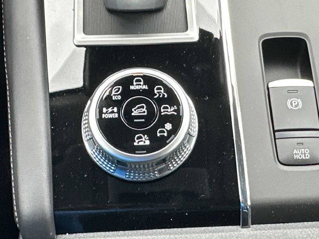 New 2026 Nissan Rogue SL AWD/4WD image 38