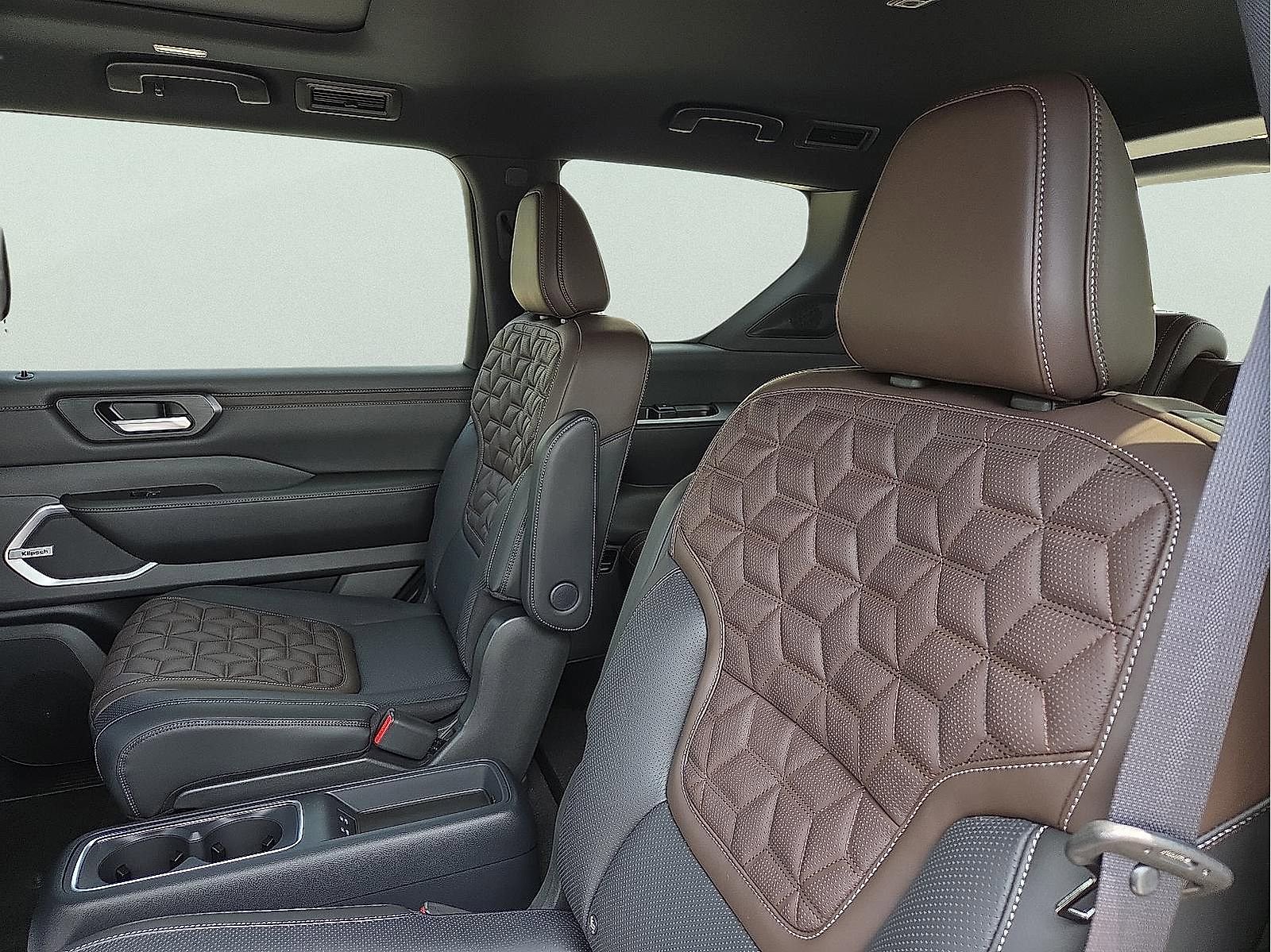 New 2026 Nissan Armada Platinum Reserve image 10