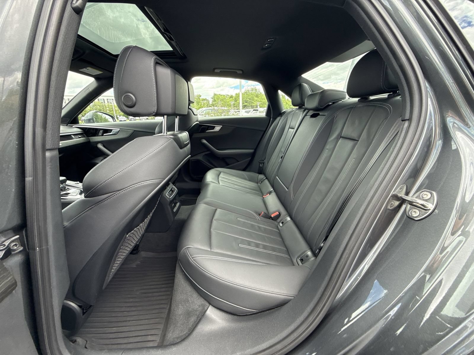 Used 2022 Audi A4 2.0T Premium Plus AWD/4WD image 24