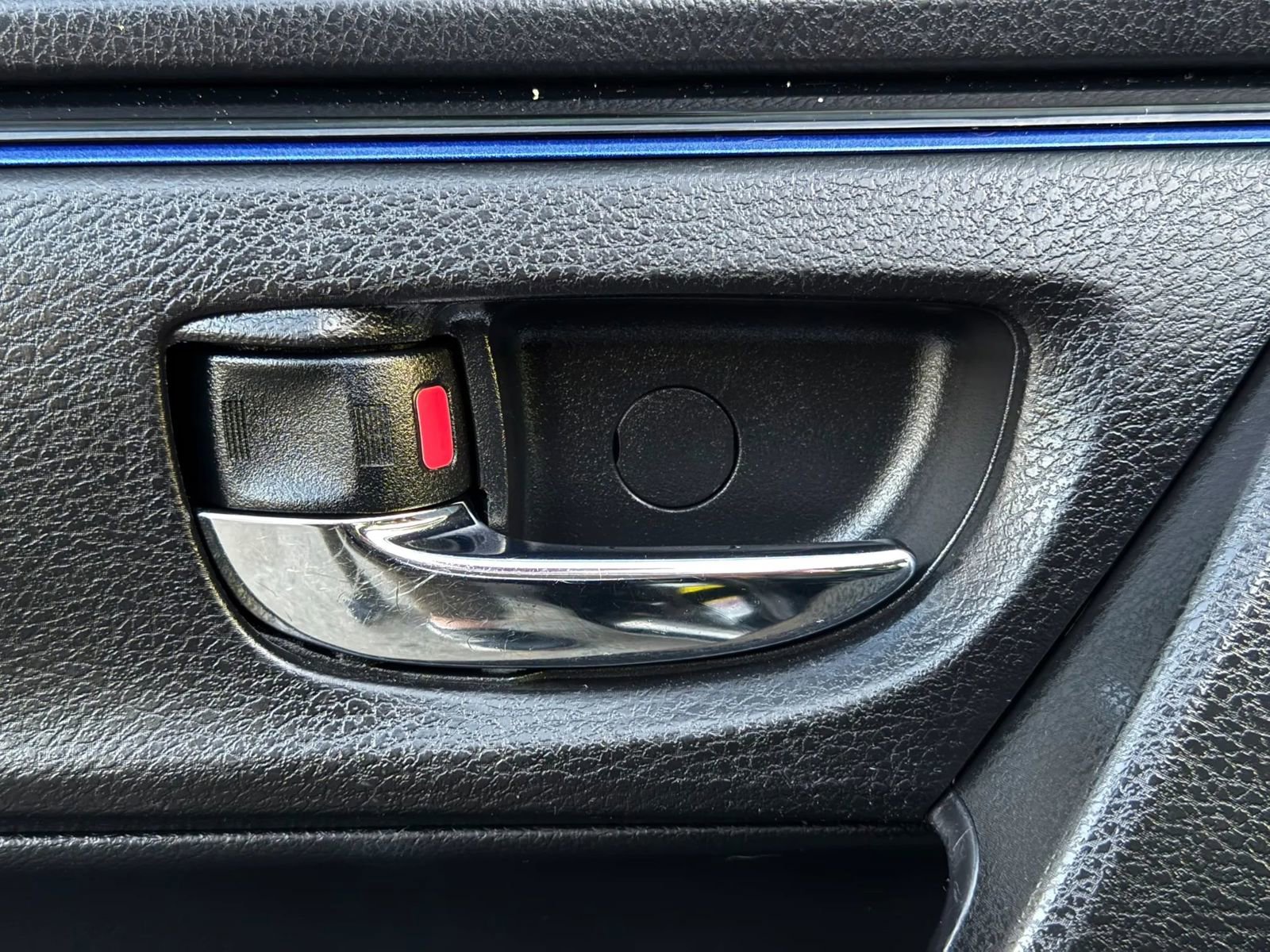 Used 2019 Toyota Corolla SE FWD image 25