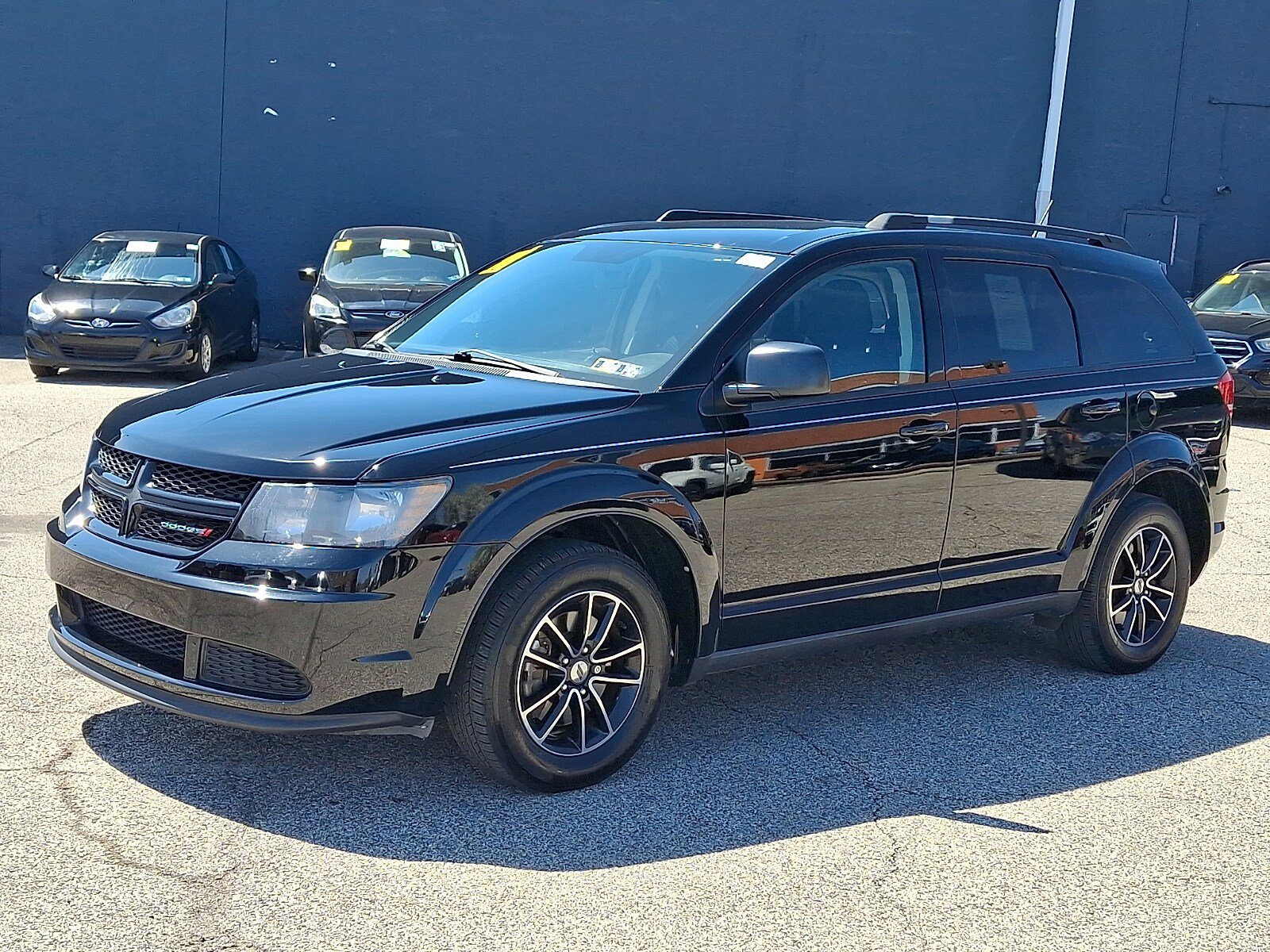 Used 2018 Dodge Journey SE w/ Blacktop Package image 3