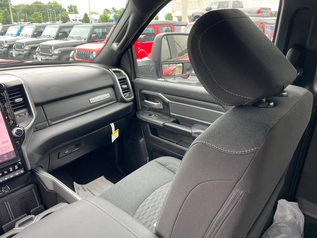 New 2026 RAM 2500 Big Horn AWD/4WD image 22