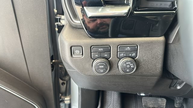 Used 2024 Chevrolet Silverado 1500 RST w/ Protection Package AWD/4WD image 16