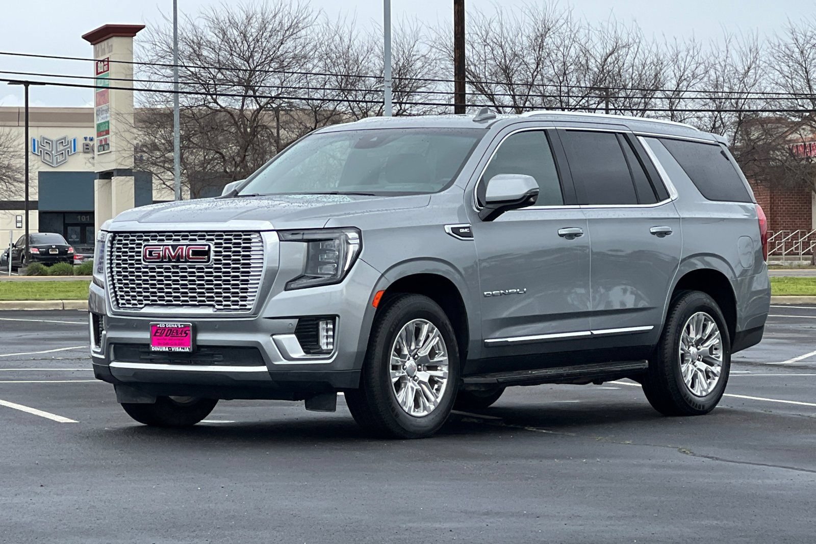 Used 2024 GMC Yukon Denali AWD/4WD image 9