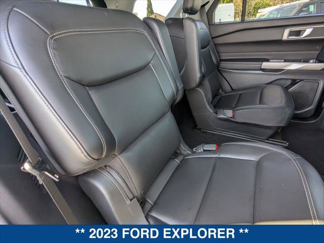 Certified 2023 Ford Explorer XLT w/ Equipment Group 202A RWD image 22