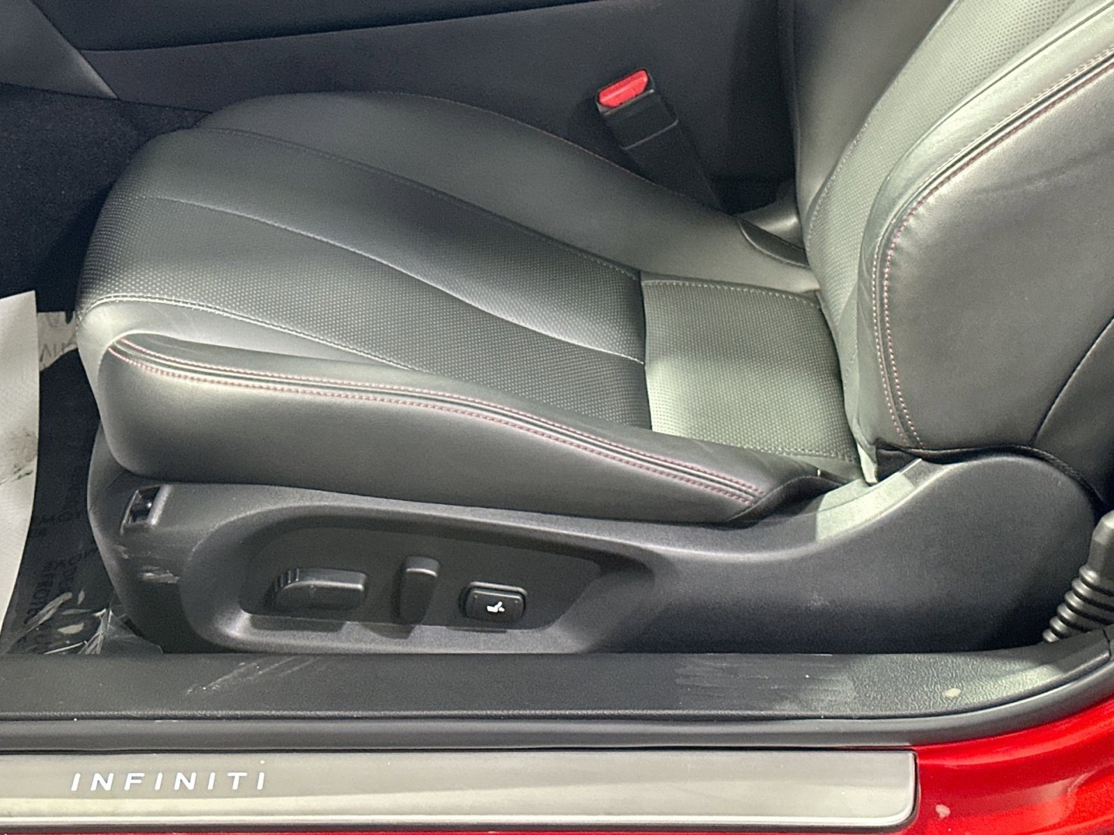 Used 2021 INFINITI Q60 Red Sport 400 w/ Cargo Package image 11