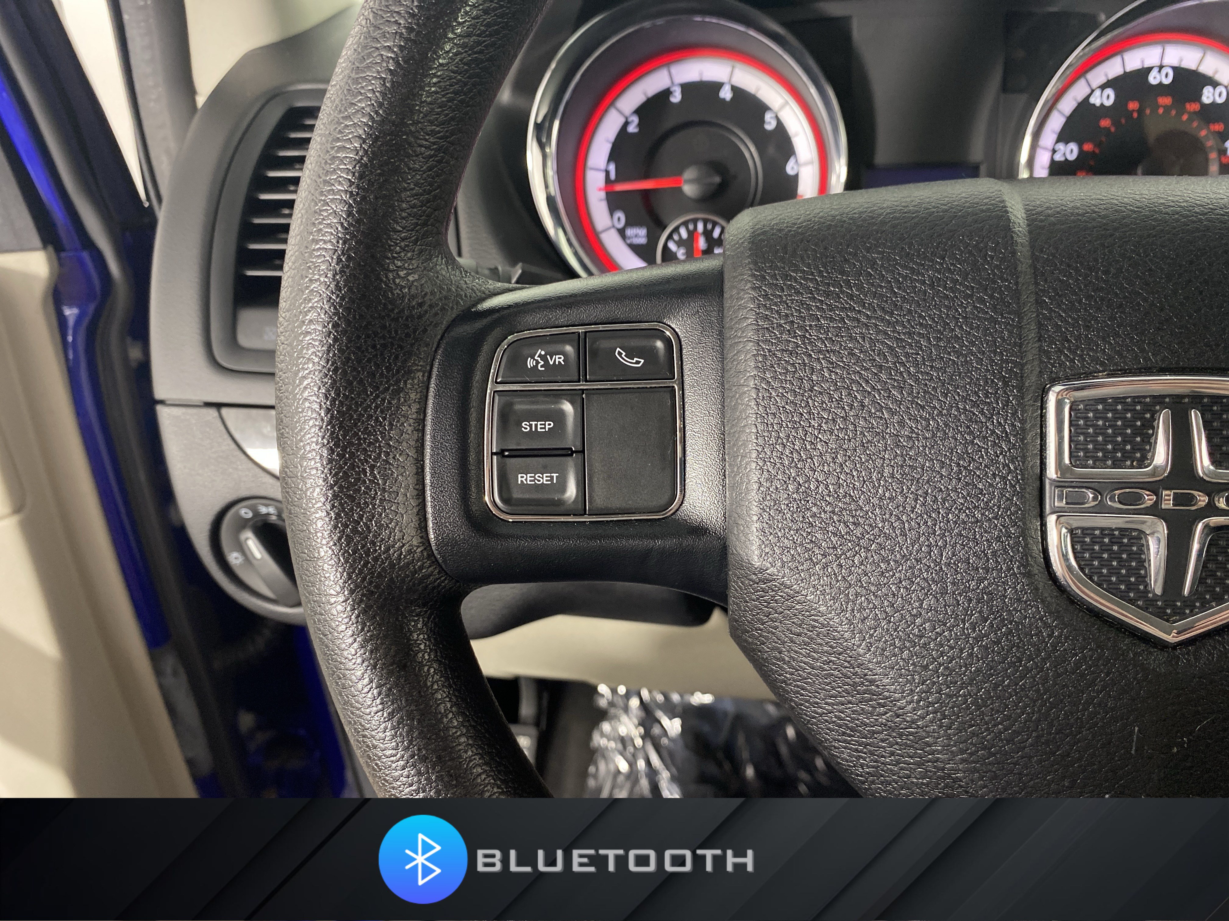Used 2018 Dodge Grand Caravan SE w/ UConnect Hands-Free Group FWD image 21