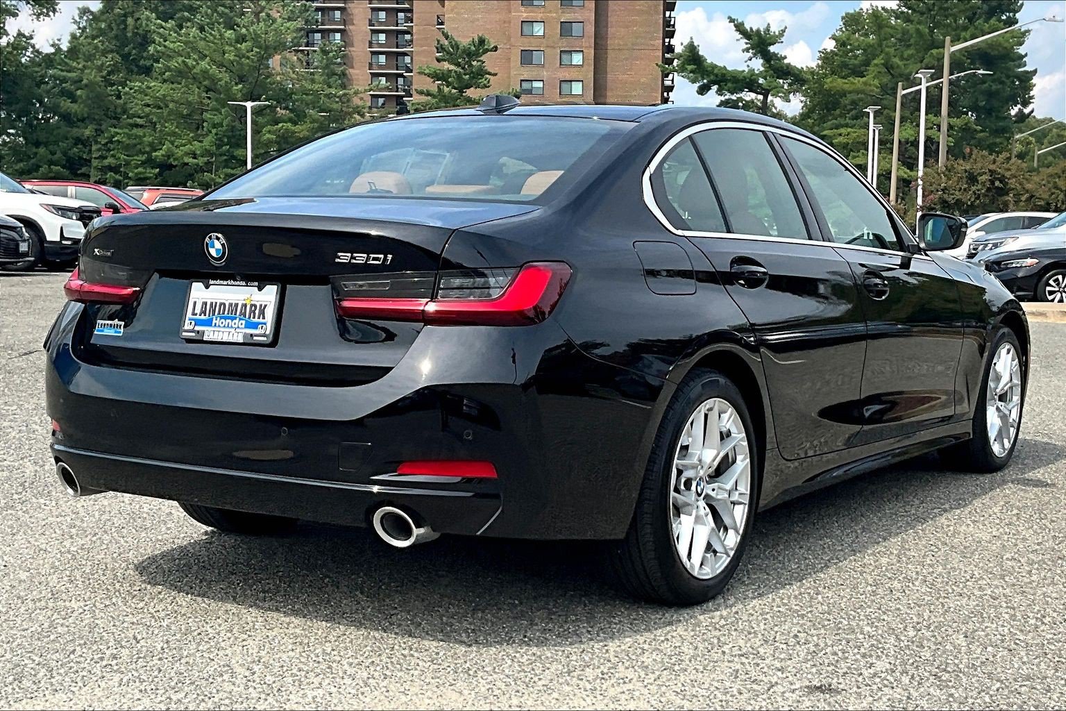 Used 2026 BMW 330i xDrive Sedan AWD/4WD image 2